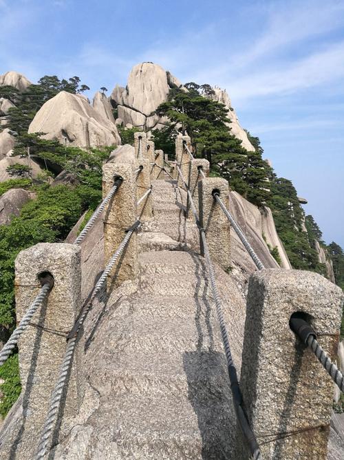 安徽黄山旅游攻略一日游_安徽黄山旅游景点门票